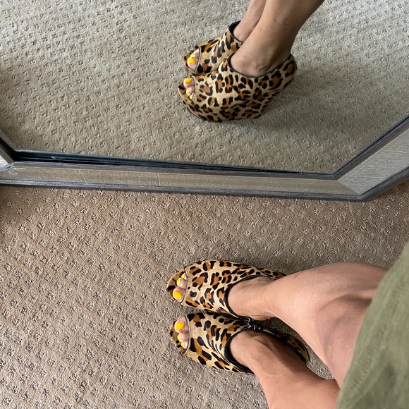 Steve Madden Pony Hair Wedges “Wicked” SZ 10 - Picture 14 of 15